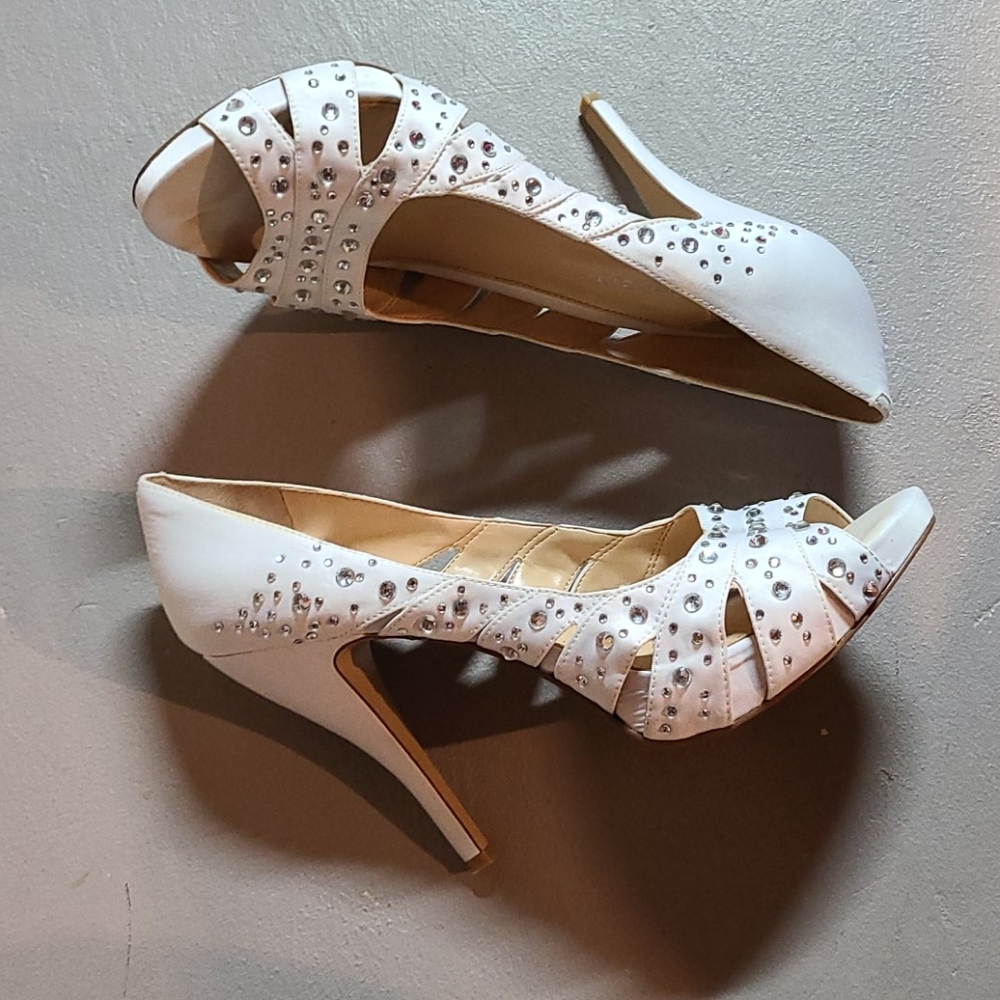 Gianni Bini Size 10 Heels
